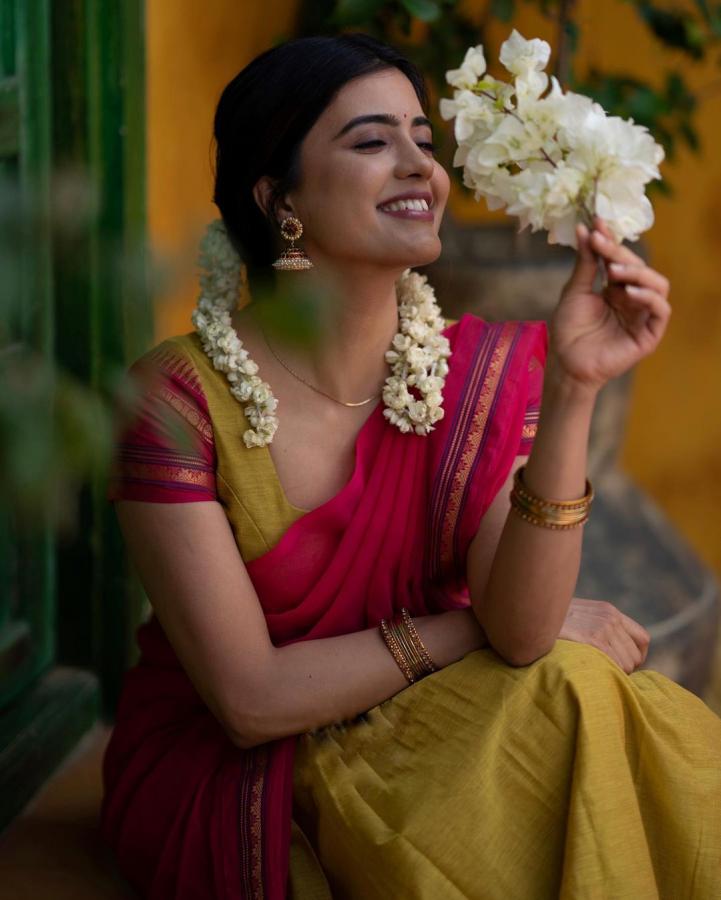 AmrithaAiyer-06.jpg 6
