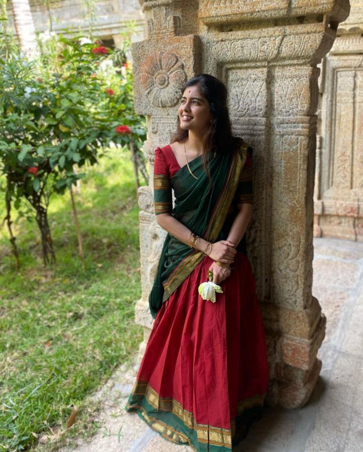 AmrithaAiyer-15.jpg 11