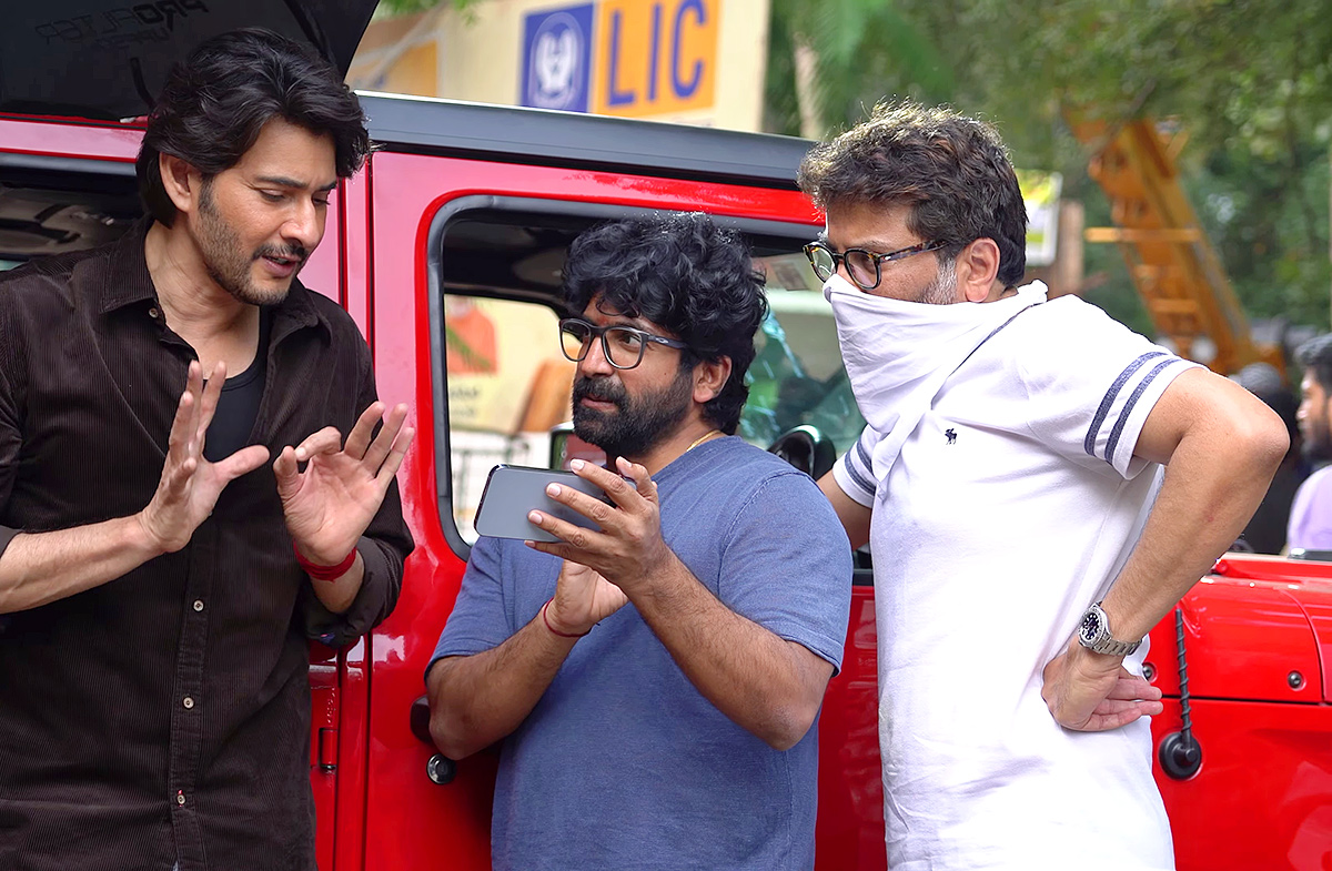 Mahesh_20Babu_20Guntur_20Karam_20Making_20Video-30.jpg 30