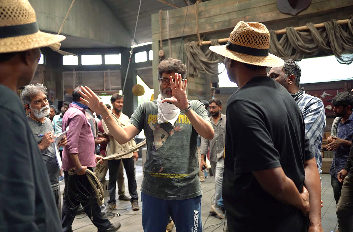 Mahesh_20Babu_20Guntur_20Karam_20Making_20Video-42.jpg 41