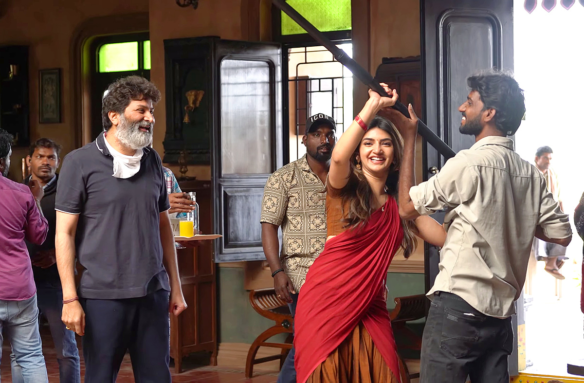 Mahesh_20Babu_20Guntur_20Karam_20Making_20Video-47.jpg 46