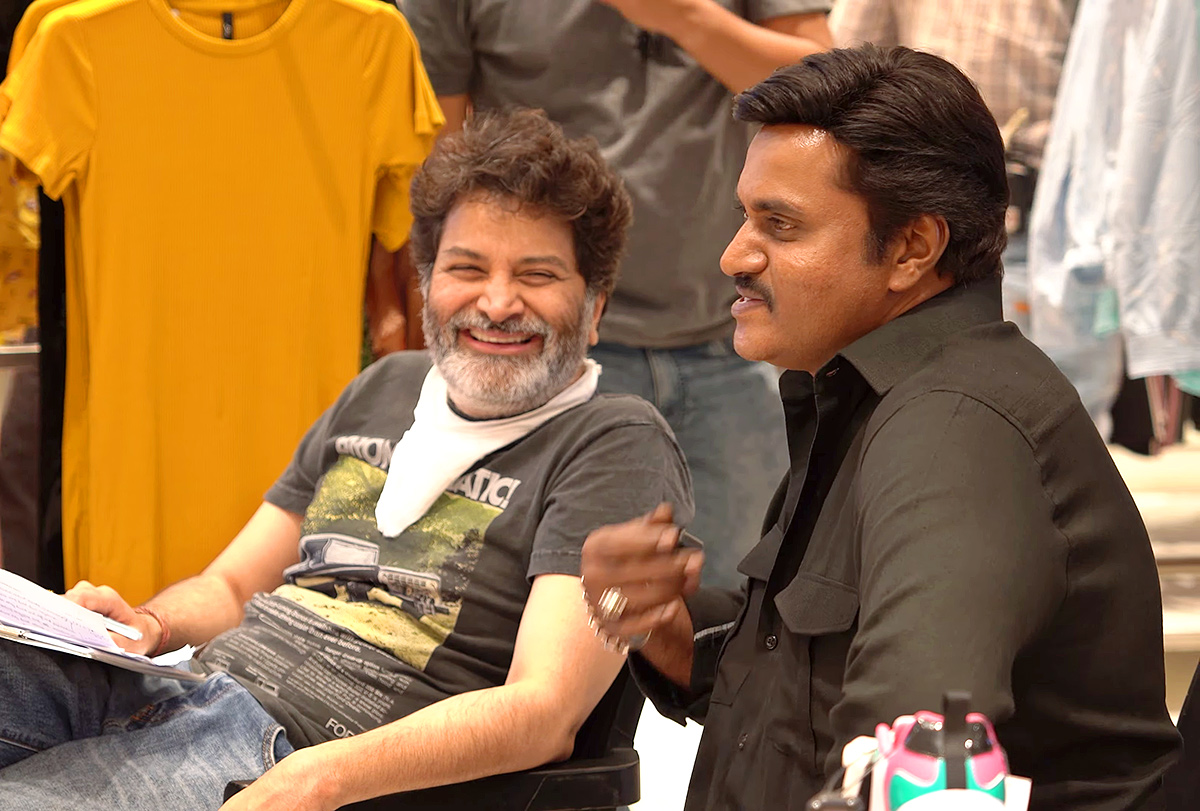 Mahesh_20Babu_20Guntur_20Karam_20Making_20Video-6.jpg 6