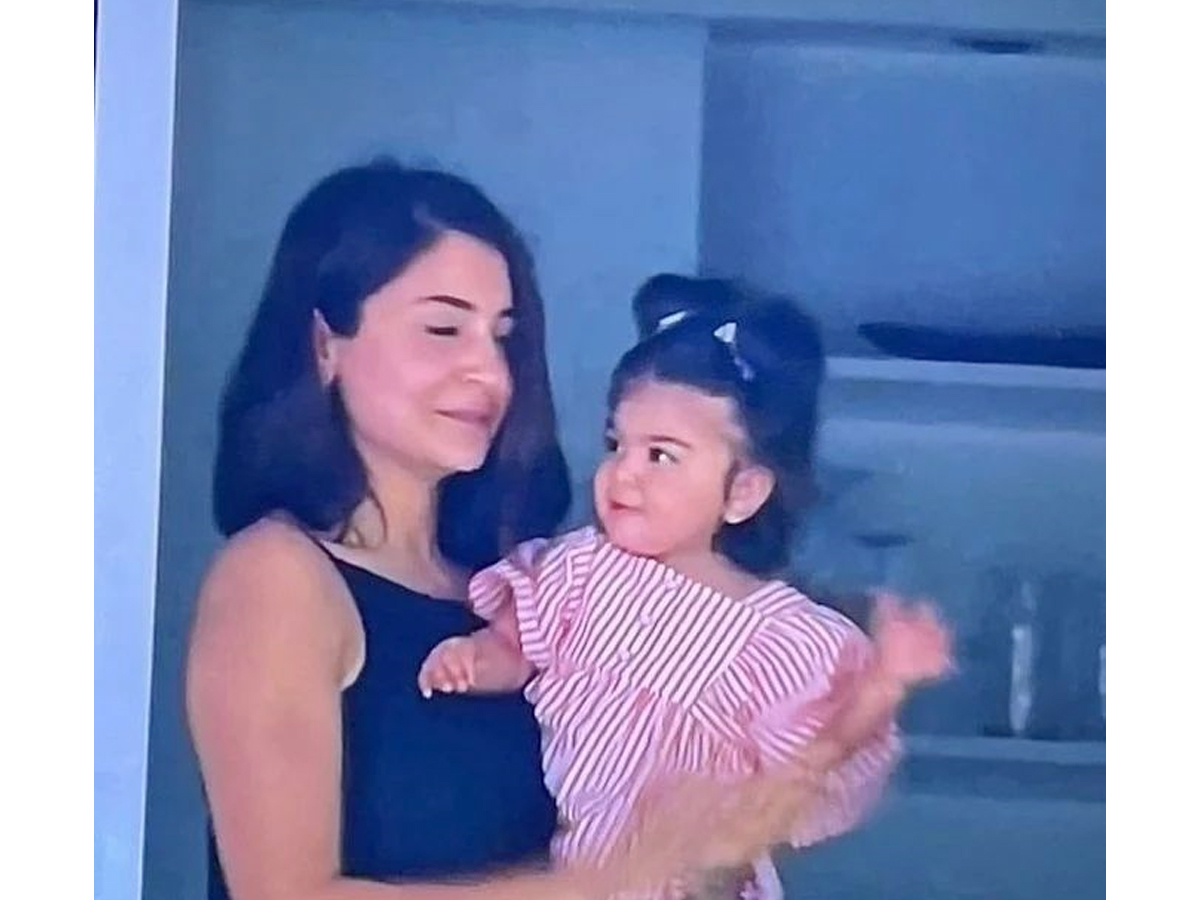 Virat_20Kohlis_20daughter_20Vamika_20Bithdaday_20Cute_20Photos_15.jpg 15