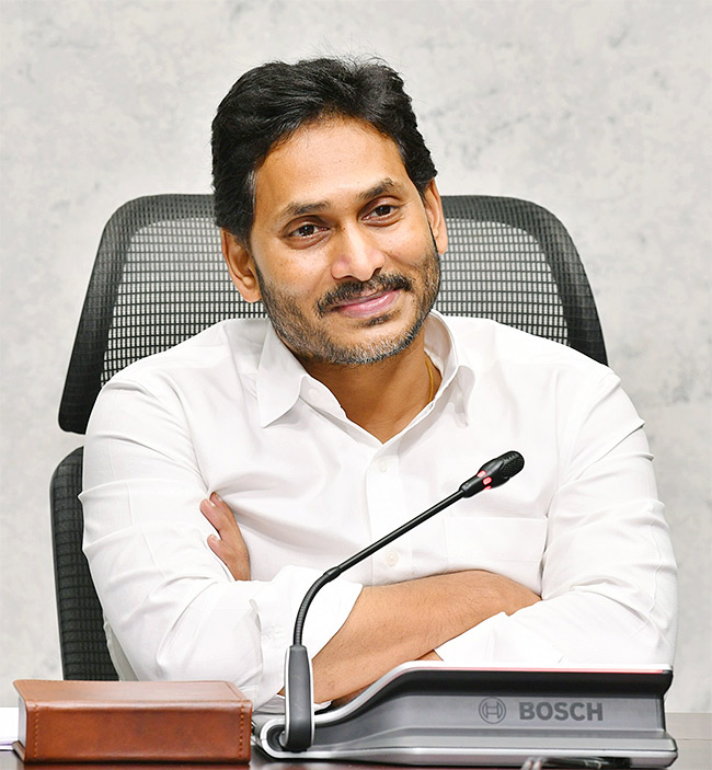 YS_20Jagan_20releases_20Jagananna_20Thodu_20scheme_20funds_20-7.jpg 7