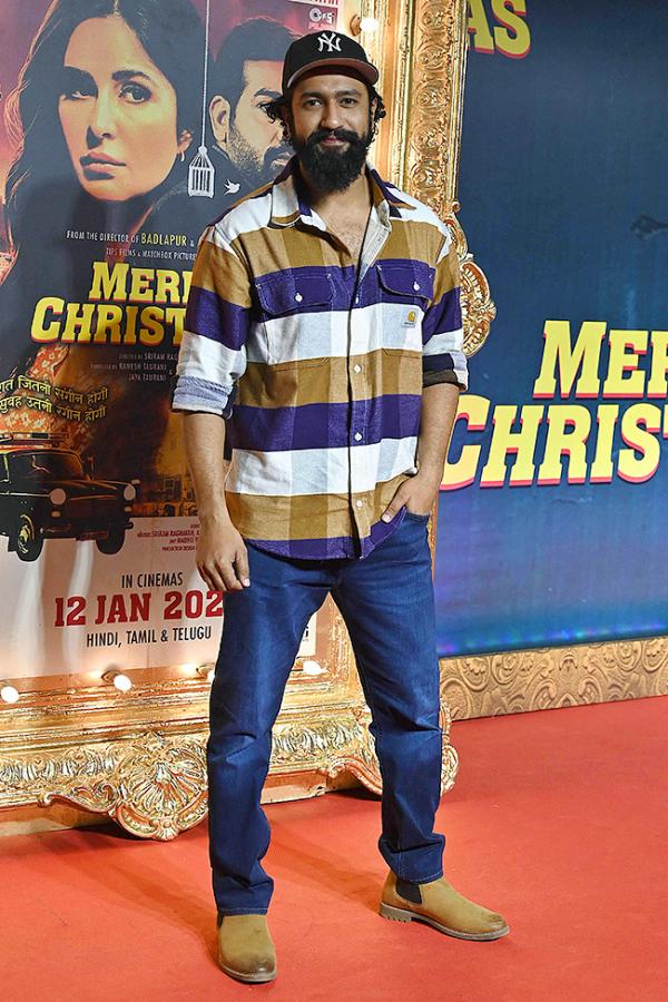 premiere_20of_20the_20movie_20Merry_20Christmas_20in_20Mumbai-19.jpg 18