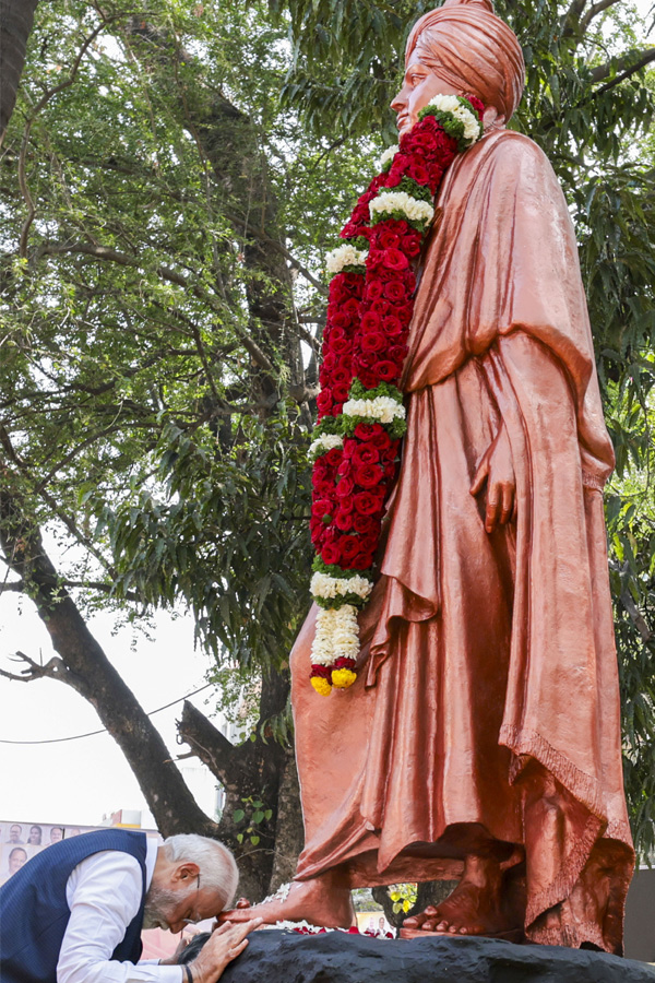 PM_20Narendra_20Modi_20Nashik_20Visit_20Photos_.jpg 2