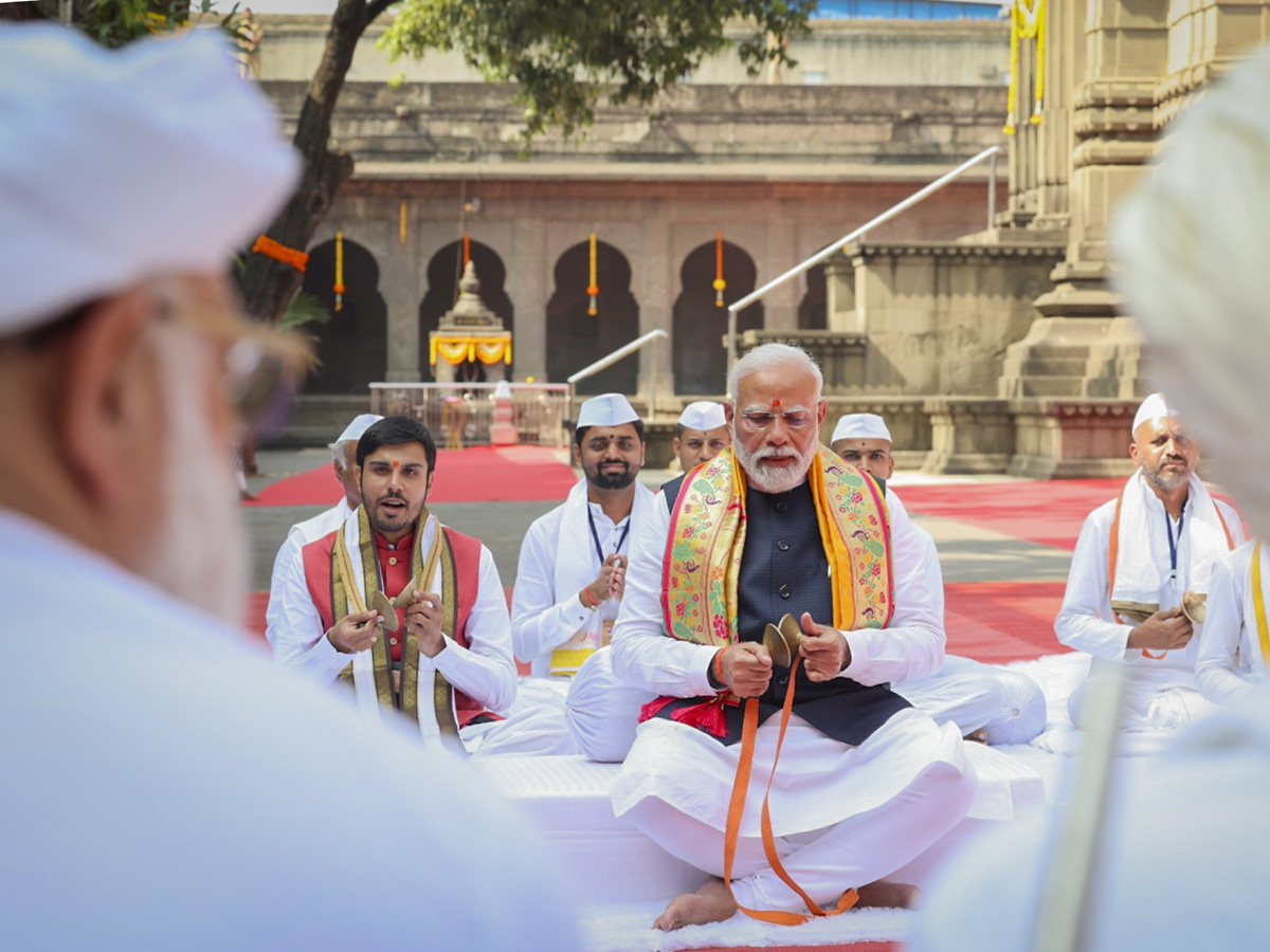 PM_20Narendra_20Modi_20Nashik_20Visit_20Photos_13.jpg 14