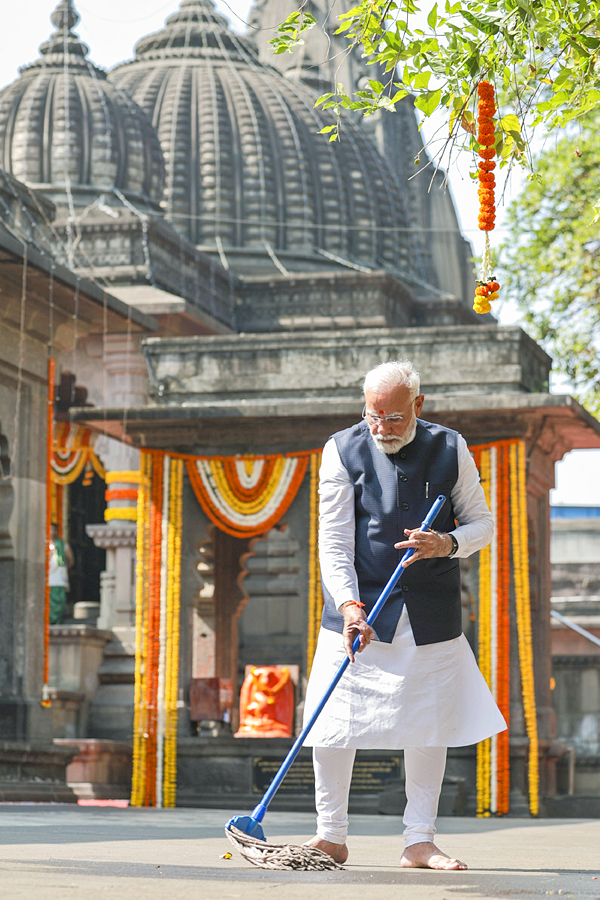 PM_20Narendra_20Modi_20Nashik_20Visit_20Photos_3.jpg 5