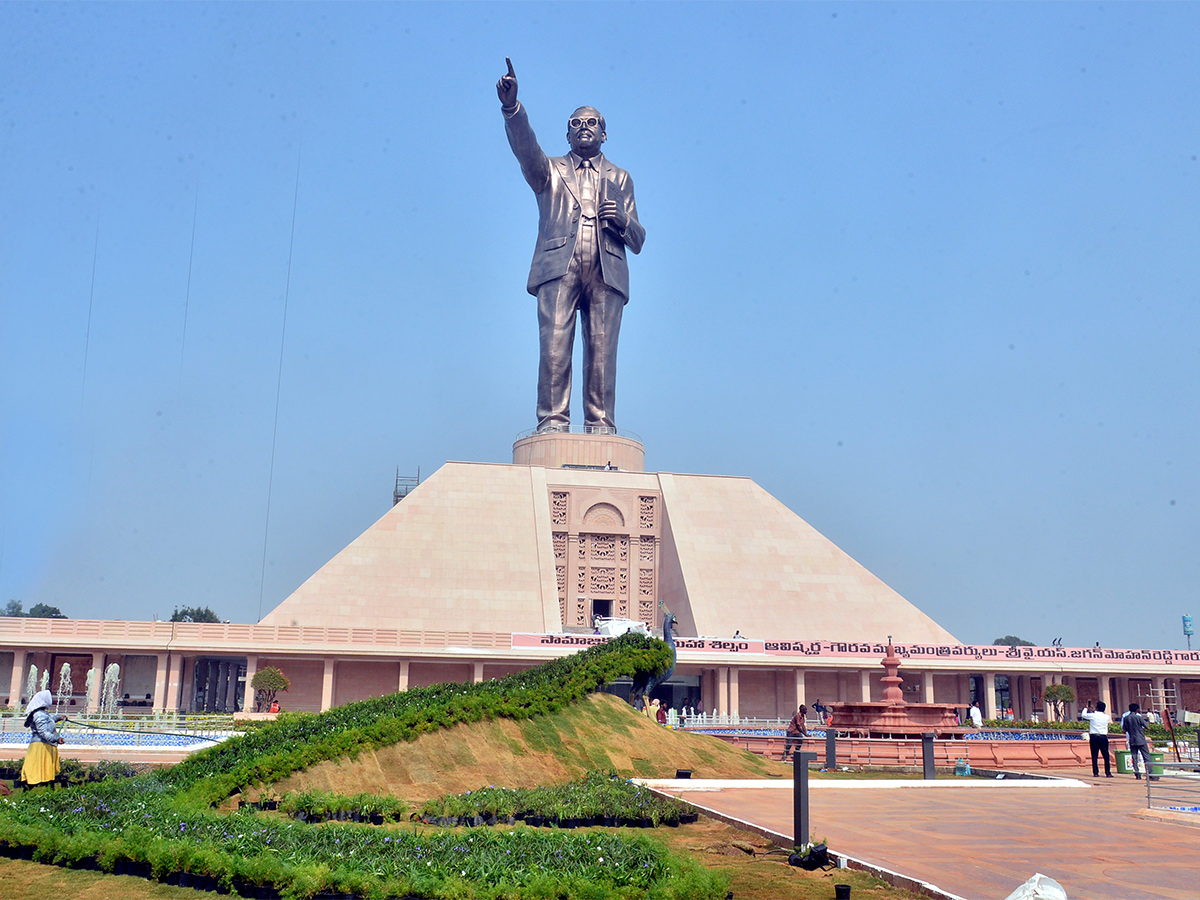 Specials_20Photos_20Of_20Ambedkar_20Statue_20In_20Vijayawada-1.jpg 2