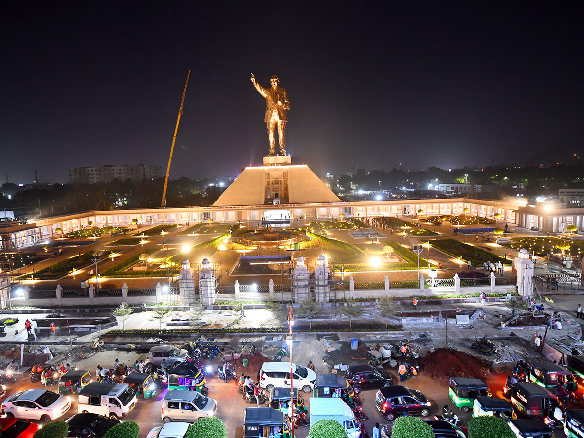 Specials_20Photos_20Of_20Ambedkar_20Statue_20In_20Vijayawada-10.jpg 11
