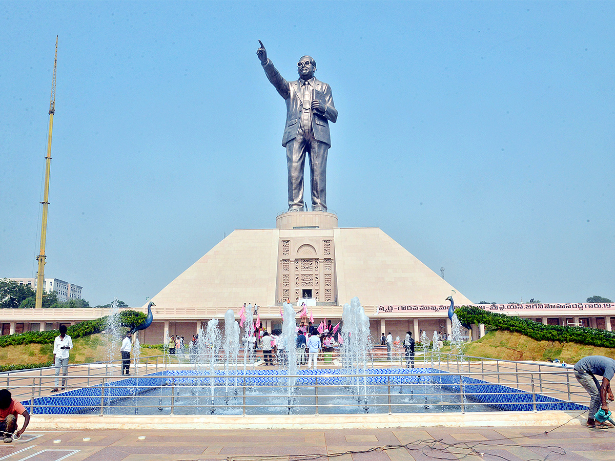 Specials_20Photos_20Of_20Ambedkar_20Statue_20In_20Vijayawada-4.jpg 5