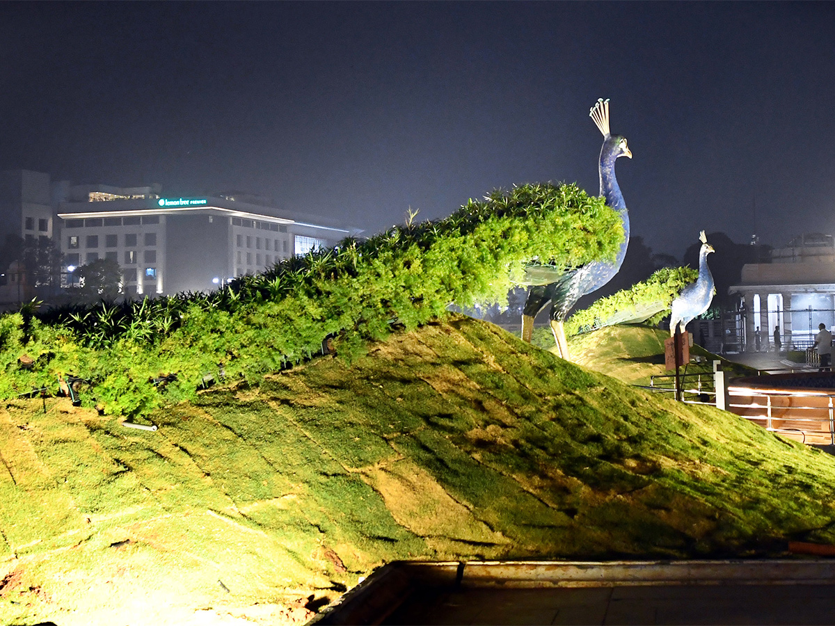 Specials_20Photos_20Of_20Ambedkar_20Statue_20In_20Vijayawada-7.jpg 8