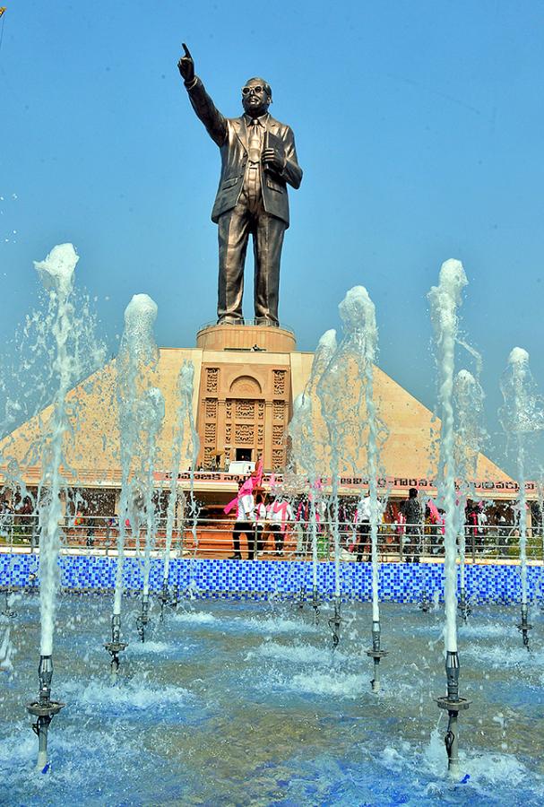 Specials_20Photos_20Of_20Ambedkar_20Statue_20In_20Vijayawada-8.jpg 9