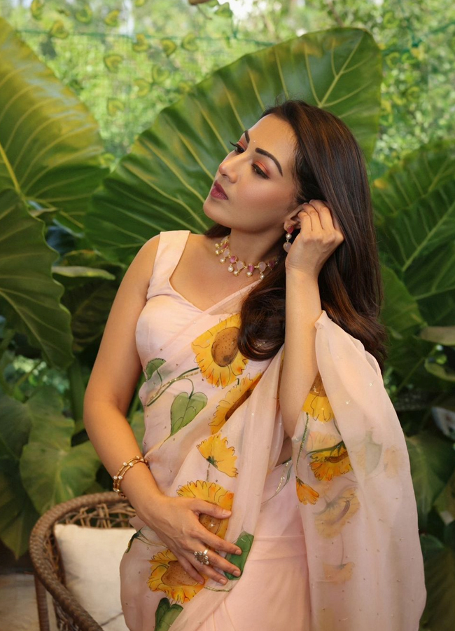 Catherine-Tresa-10.jpg 13