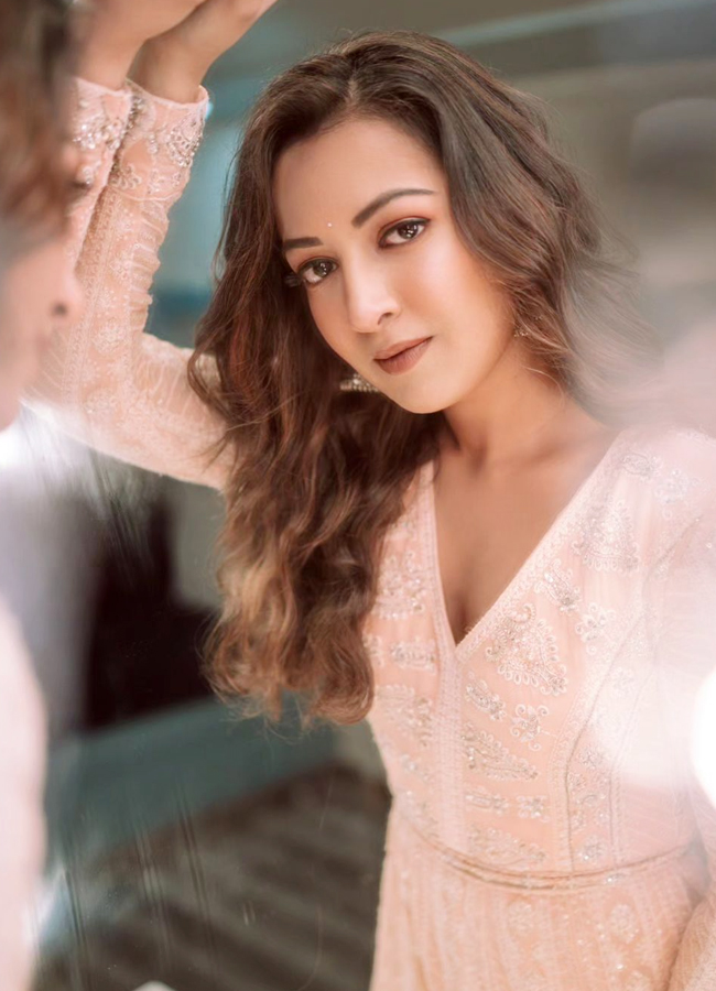 Catherine-Tresa-16.jpg 19