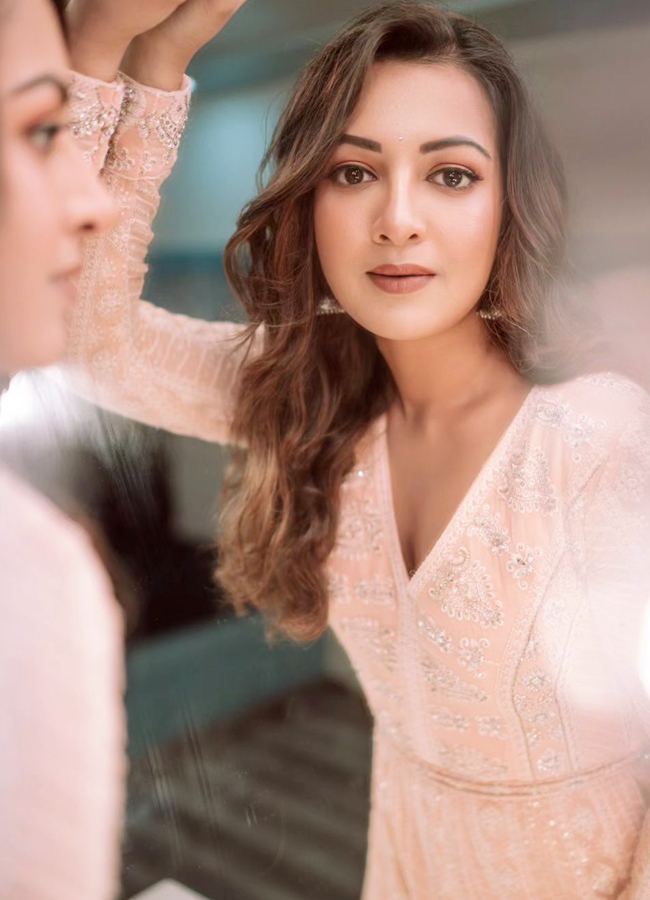 Catherine-Tresa-6.jpg 7
