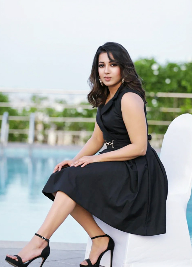 Catherine-Tresa-8.jpg 11
