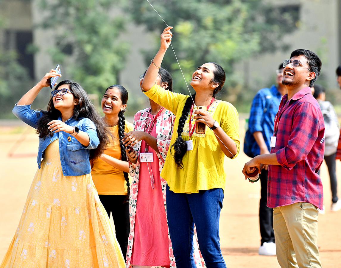 Hyderabad_20Kite_20Festival_202024_20At_20Parade_20Grounds_20Photos-1.jpg 1