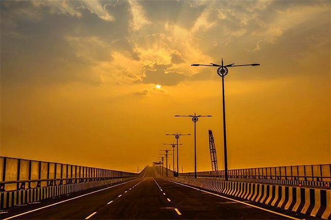 Narendra_20Modi_20at_20Atal_20Setu_20in_20mumbai-17.jpg 17