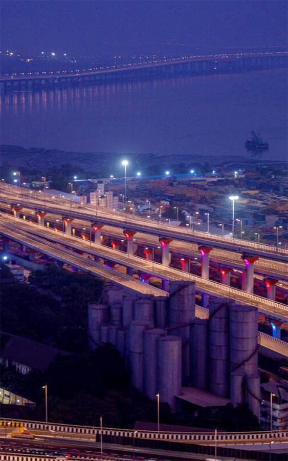 Narendra_20Modi_20at_20Atal_20Setu_20in_20mumbai-5.jpg 5