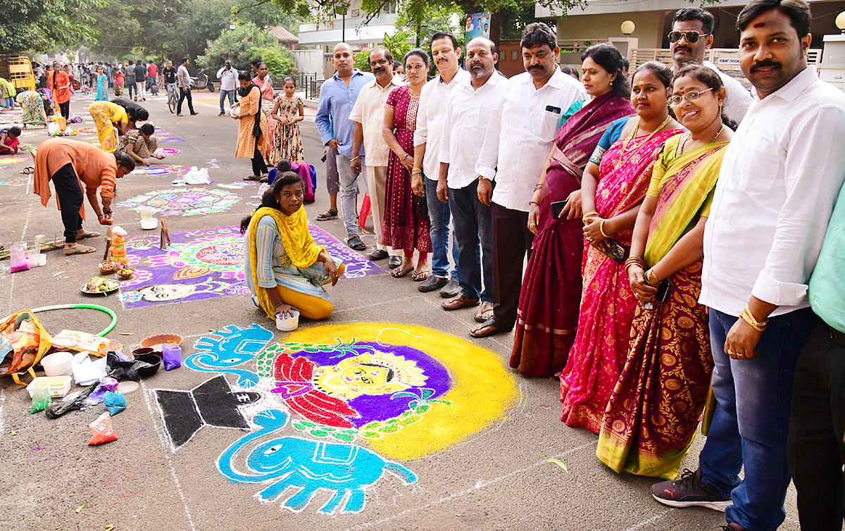 sankranthi_20celebrations_202024_20in_20visakhapatnam_20pics-15.jpg 14
