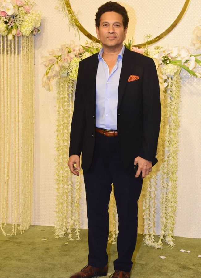 Sachin-Tendulkar.jpg 27