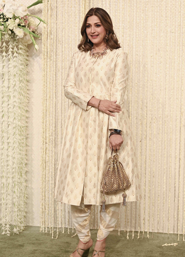 Sonali-Bendre.jpg 31