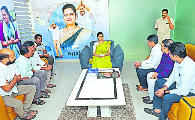 Vidada_20Rajini.jpg
