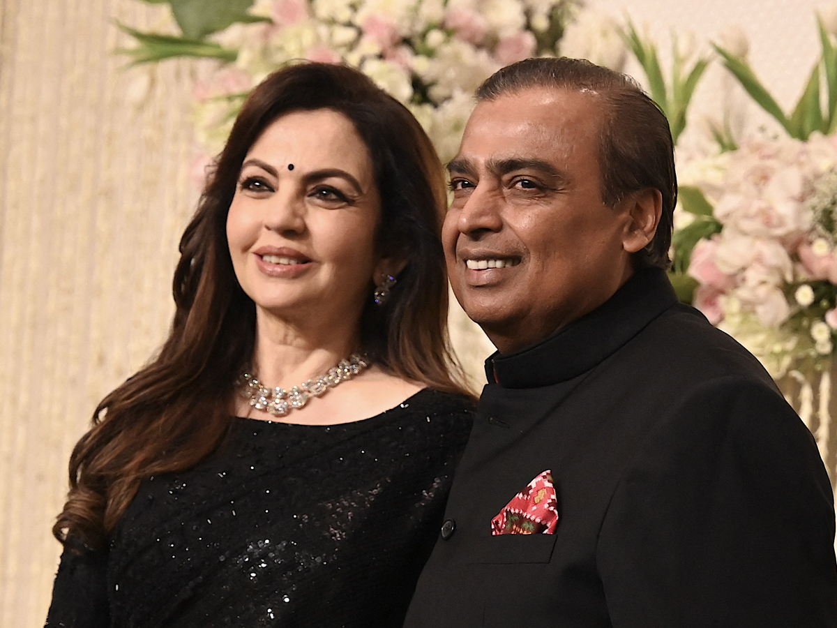 ambani-1.jpg 10
