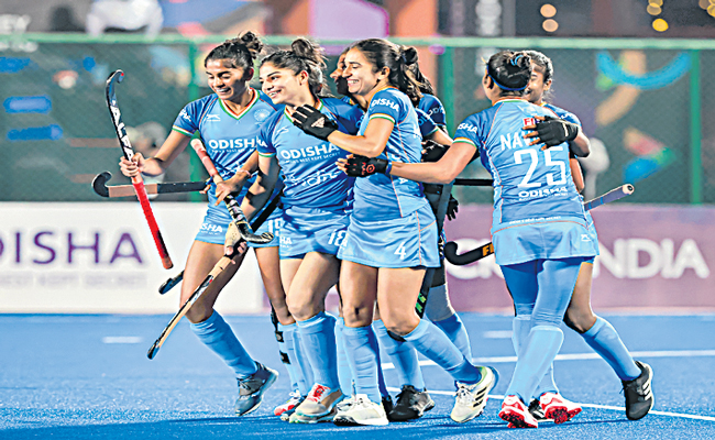 IND-NZ-HOCKEY1.jpg