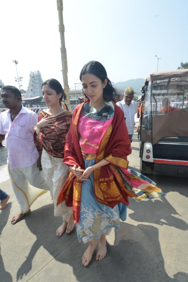 NehaShetty-23.jpeg 23