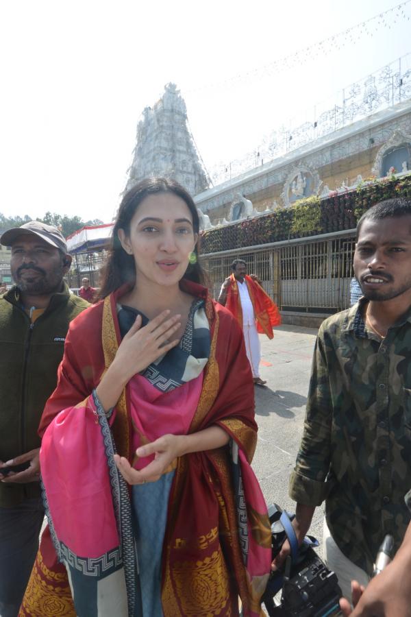NehaShetty-33.jpeg 33