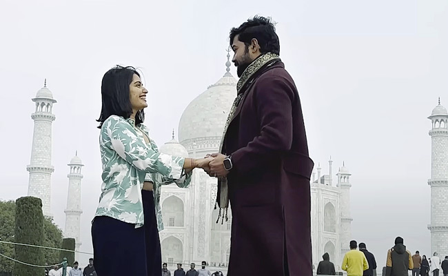 Bigg_20Boss_20Priyanka_20Jain_20Boy_20friend_20Love_20propose_20in_20front_20of_20Taj_20mahal_20Photos_4.jpg 5