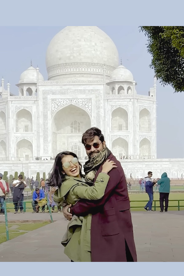 Bigg_20Boss_20Priyanka_20Jain_20Boy_20friend_20Love_20propose_20in_20front_20of_20Taj_20mahal_20Photos_7.jpg 7