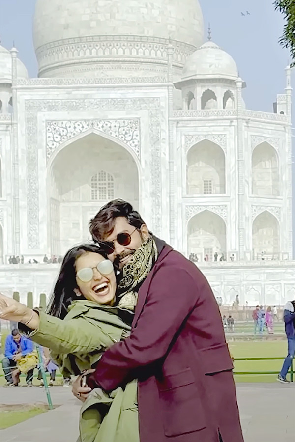 Bigg_20Boss_20Priyanka_20Jain_20Boy_20friend_20Love_20propose_20in_20front_20of_20Taj_20mahal_20Photos_8.jpg 8