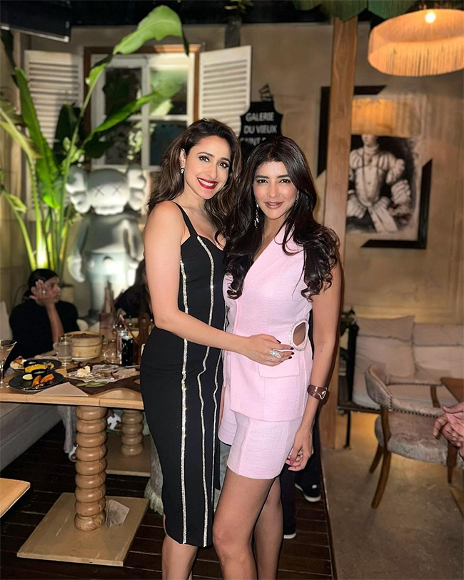 actress_20pragya_20jaiswal_20birthday_20party_20photos-21.jpg 19