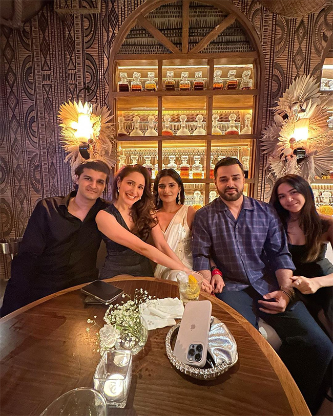 actress_20pragya_20jaiswal_20birthday_20party_20photos-22.jpg 20