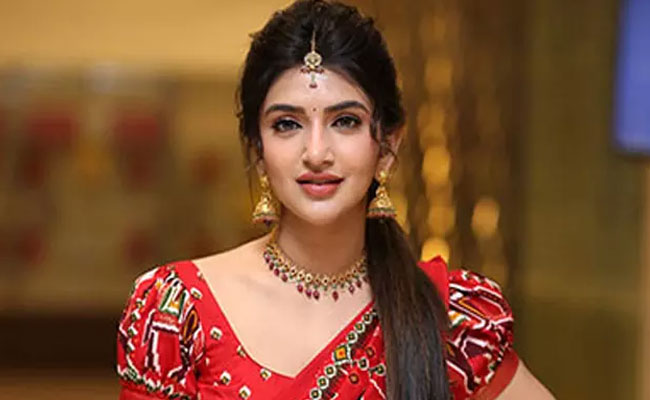 sree-leela-1.jpg