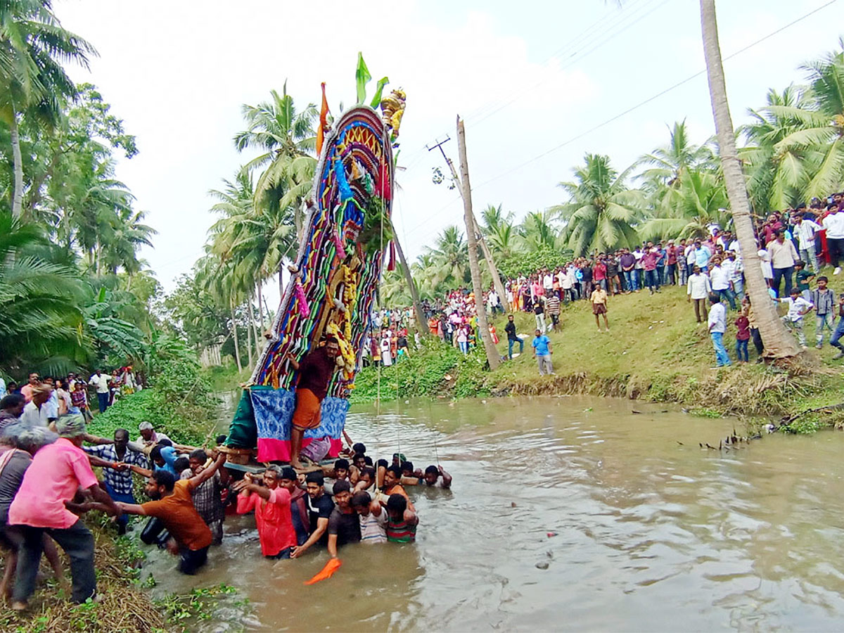 Jagganna_20Thota_20Prabhala_20Theertham_202024_20Photos-19.jpg 19