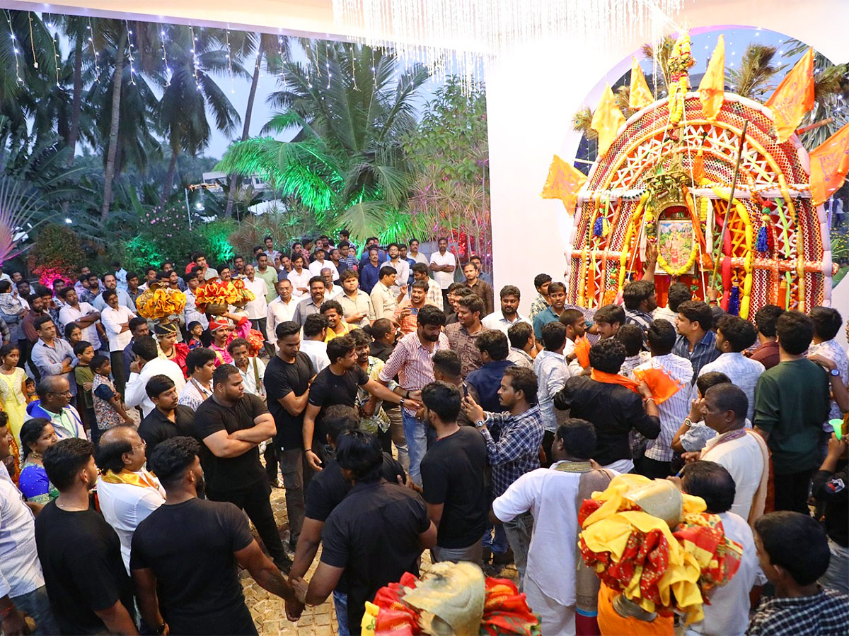 Jagganna_20Thota_20Prabhala_20Theertham_202024_20Photos-31.jpg 31