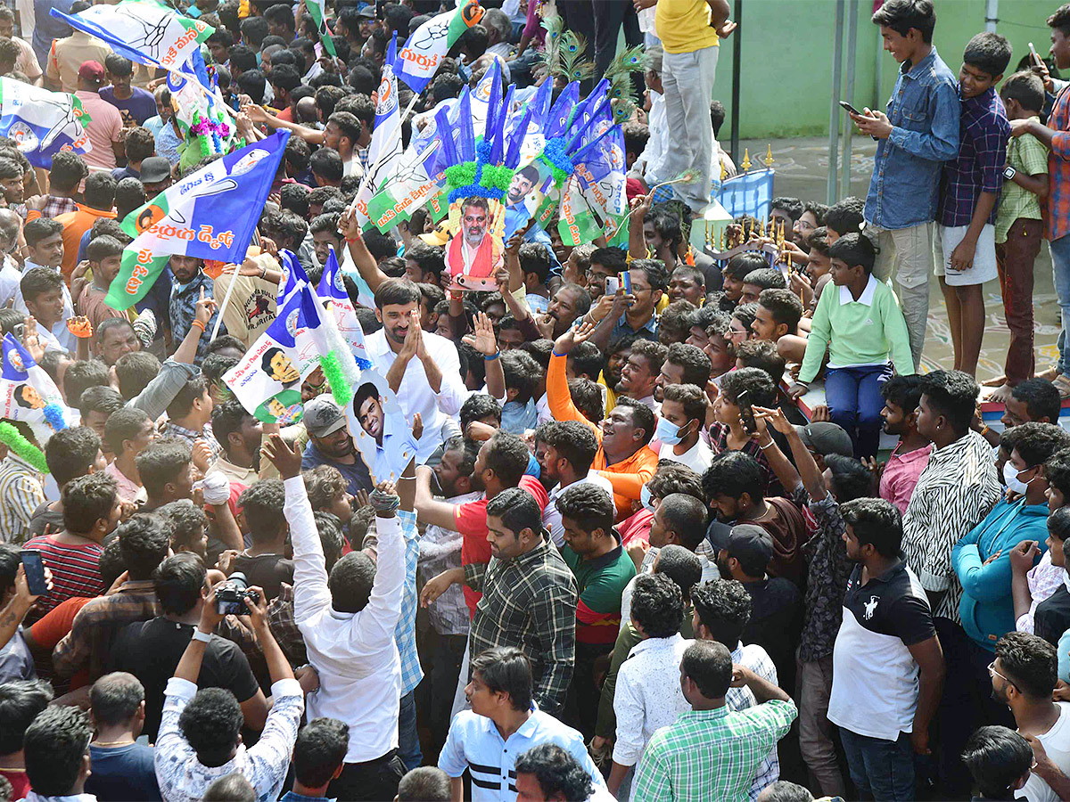 Tirupathi_20Rangampeta_20Bull_20Festival_20Jallikattu_202024_20Photos_20Gallery_20Goes_20Viral-28.jpg 28