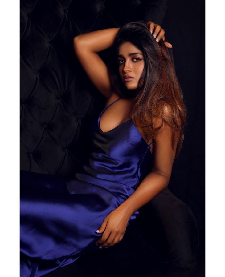 Dimple-hayathi-pics.jpg 4