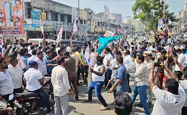 Janasena-Overaction-In-Gudivada.jpg