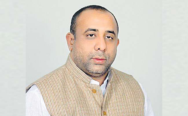 SHAKEEL_20AHMED_205.jpg