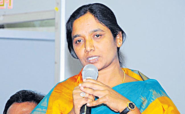 Tdp-Leader-Paritala-Sunitha.jpg