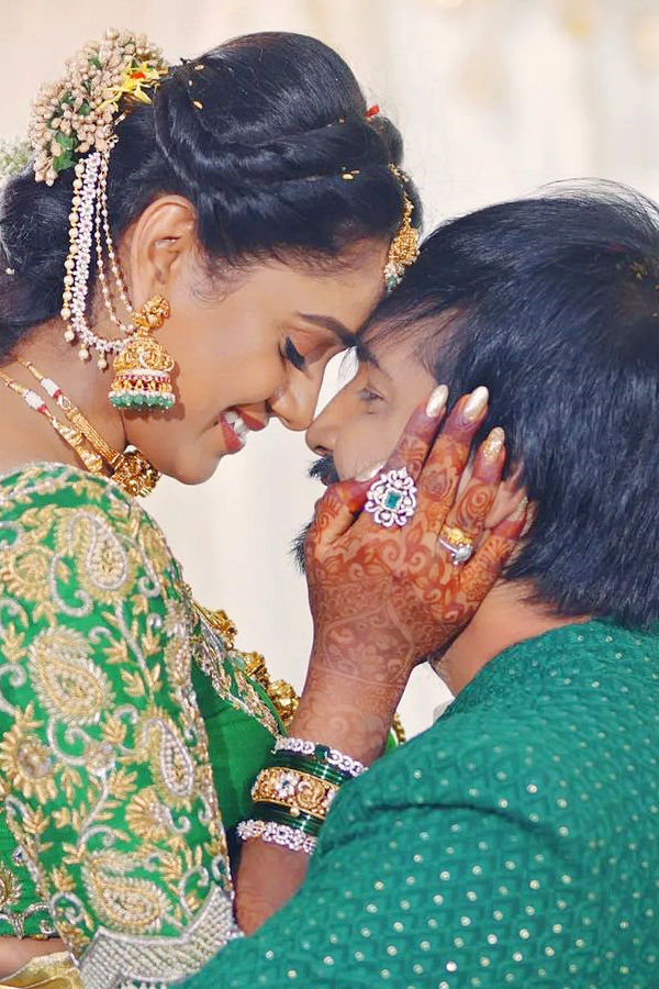 Actress_20keerthi_20bhat_20and_20husband_20Vijay_20Karthik_20Photos_10.jpg 10