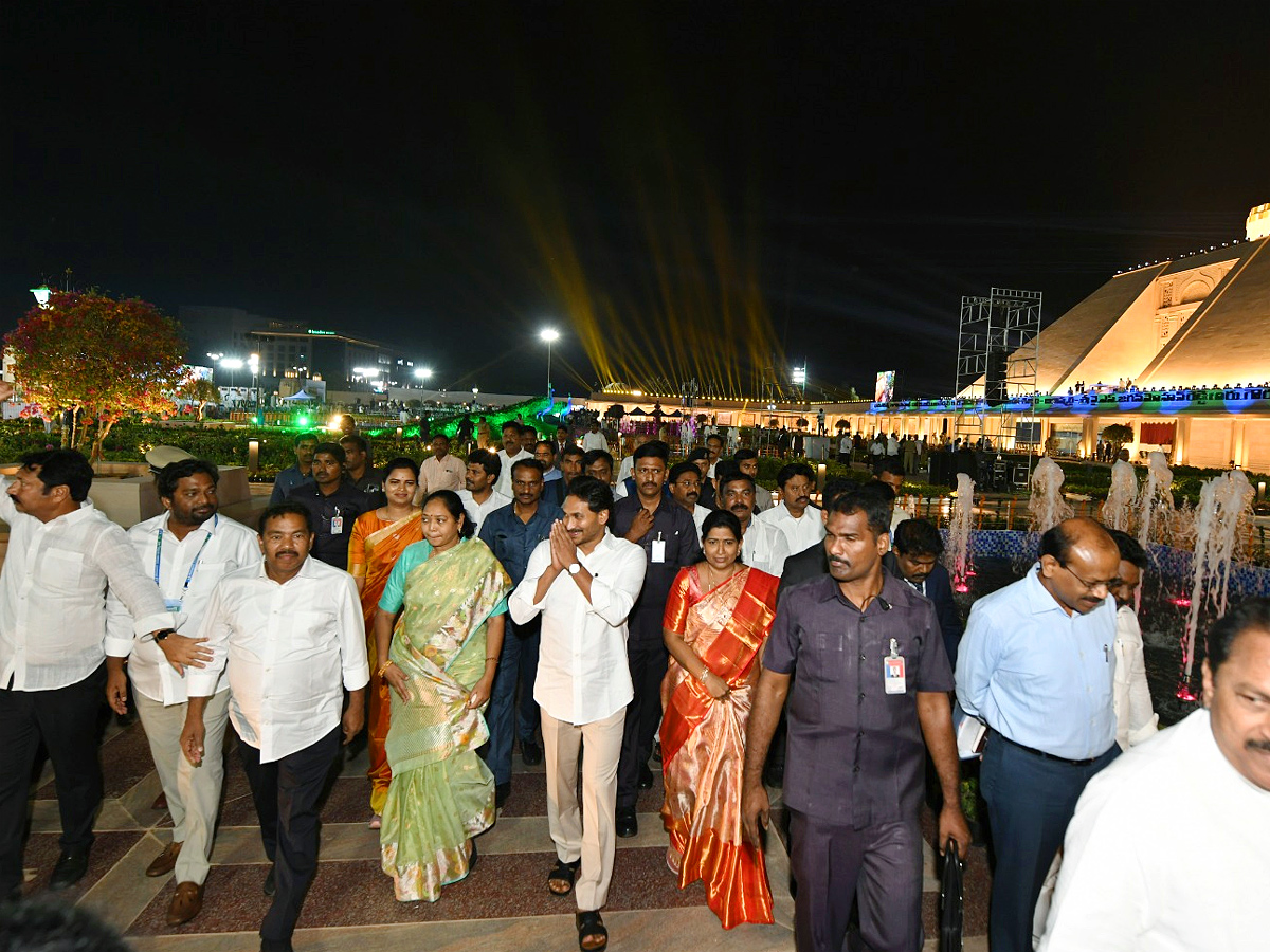 CM_20Jagan_20Unveil_20Dr_20BR_20Ambedkar_20Statue_20In_20Vijayawada_20Photos_3.jpg 4