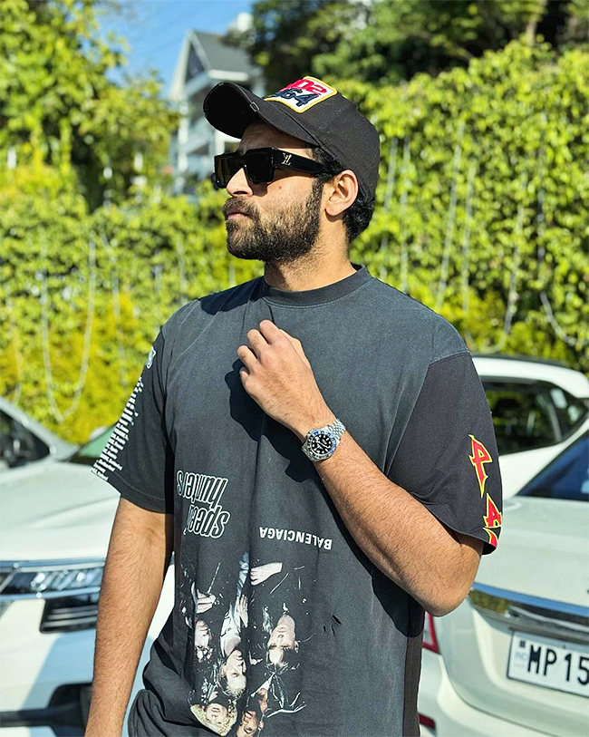 Happy_20Birthday_20Konidela_20Varun_20Tej_20Pics-19.jpg 18