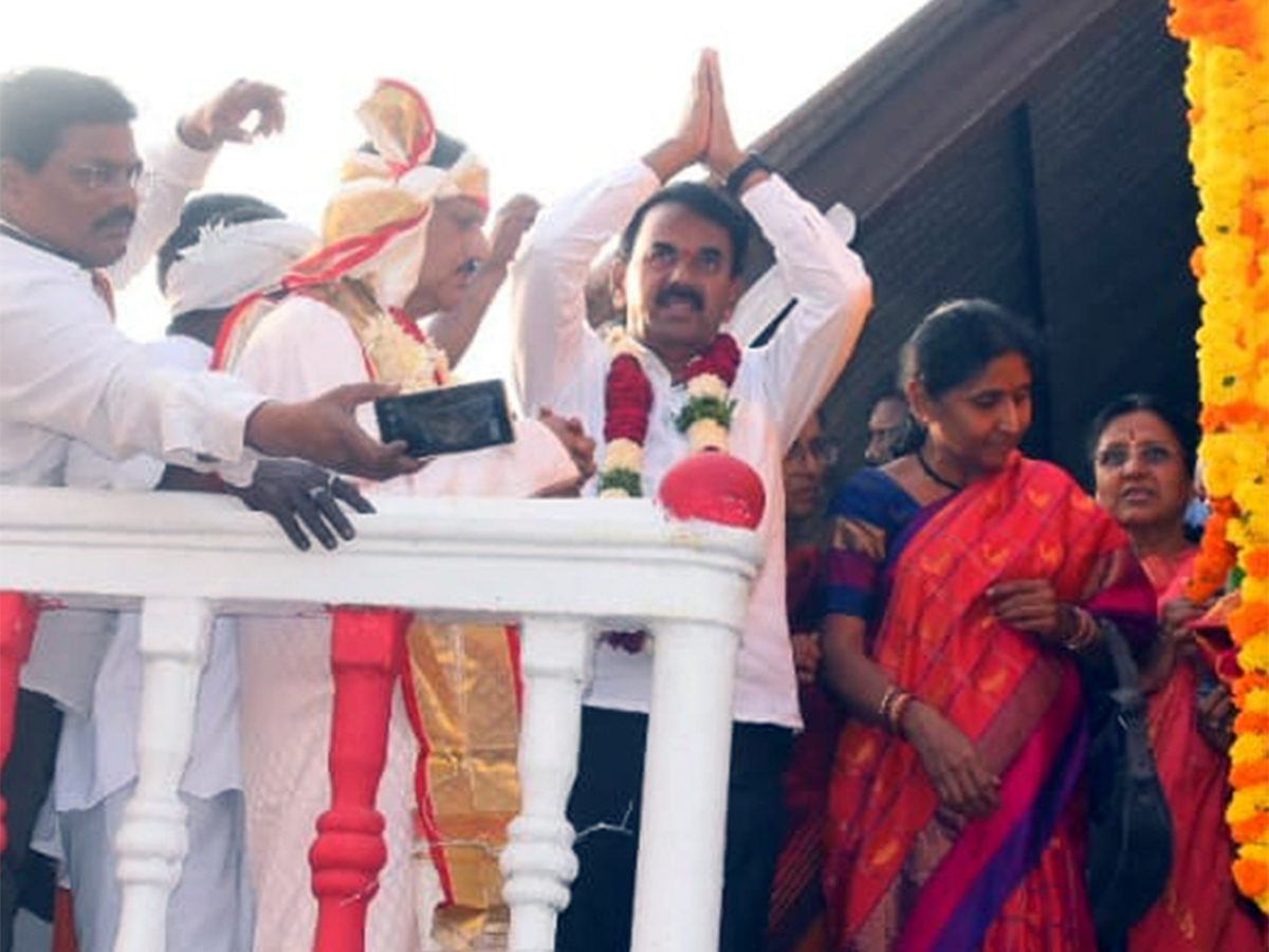 Lakshmi_20Narasimha_20Swamy_20Rathotsavam_20in_20mahabubnagar-11.jpg 11