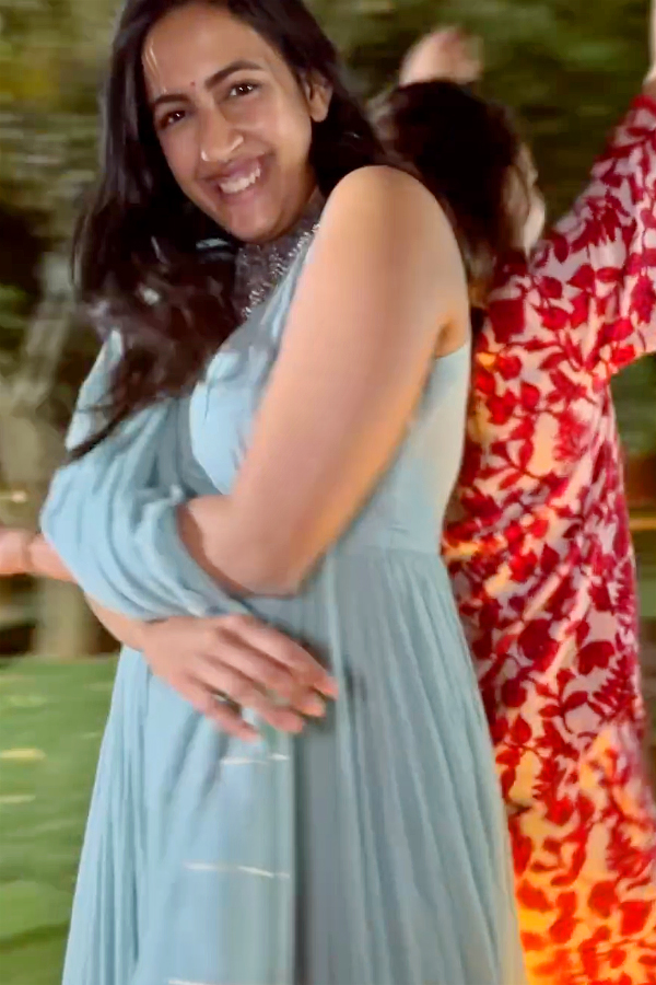 Niharika_20Konidela_20Sankranthi_20Celebration_20latest_20Photos_1.jpg 2